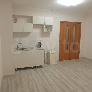 Продается 1-комнатная квартира, 37 м²