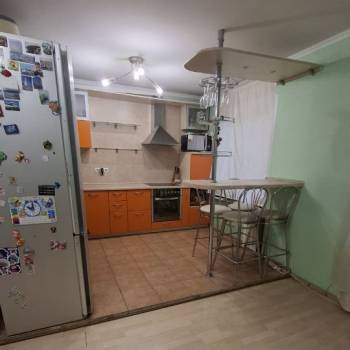 Продается Многокомнатная квартира, 78 м²