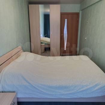 Продается Многокомнатная квартира, 77 м²