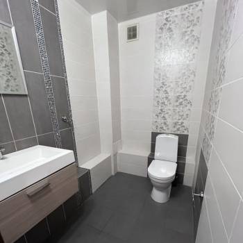 Продается Многокомнатная квартира, 123 м²