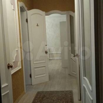 Продается Многокомнатная квартира, 93,3 м²