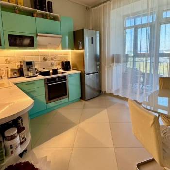 Продается 1-комнатная квартира, 45 м²