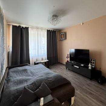 Продается 1-комнатная квартира, 45 м²