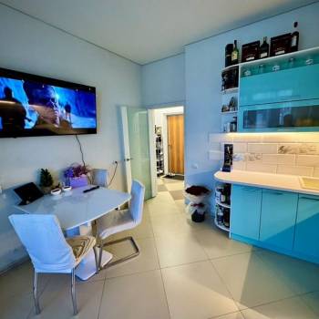 Продается 1-комнатная квартира, 45 м²