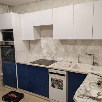 Продается Многокомнатная квартира, 81,8 м²