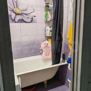 Продается Многокомнатная квартира, 81,8 м²