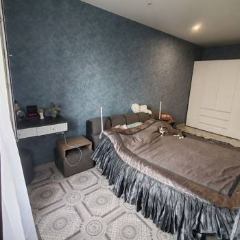 Продается Многокомнатная квартира, 81,8 м²