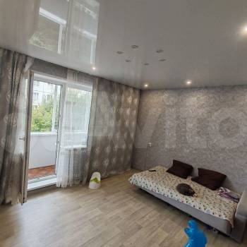 Продается Многокомнатная квартира, 81,8 м²