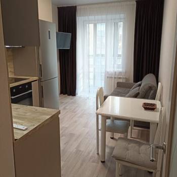 Продается 1-комнатная квартира, 42 м²