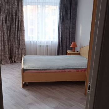 Продается 1-комнатная квартира, 42 м²