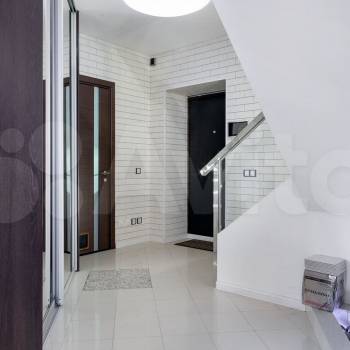 Продается Многокомнатная квартира, 145 м²