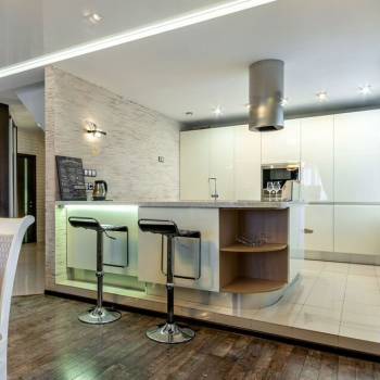 Продается Многокомнатная квартира, 145 м²