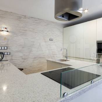 Продается Многокомнатная квартира, 145 м²