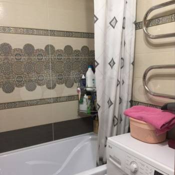 Продается 1-комнатная квартира, 40,6 м²