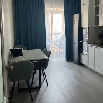 Продается 2-х комнатная квартира, 694 м²