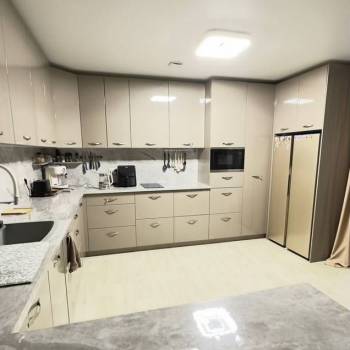 Продается 2-х комнатная квартира, 98,2 м²