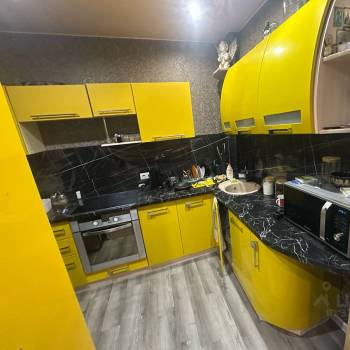 Сдается Многокомнатная квартира, 80 м²