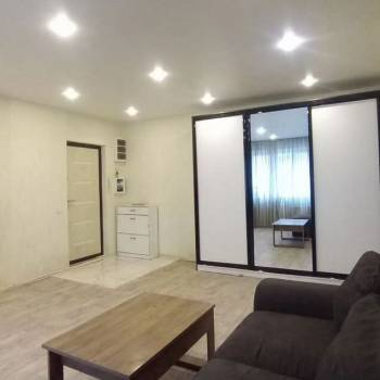 Продается Многокомнатная квартира, 77,7 м²