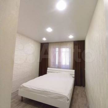 Продается Многокомнатная квартира, 77,7 м²