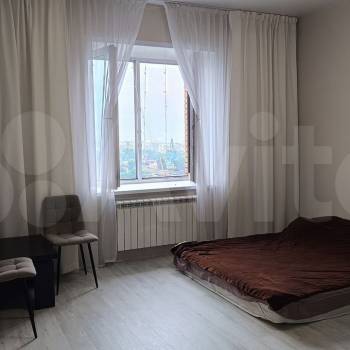 Продается 1-комнатная квартира, 50 м²