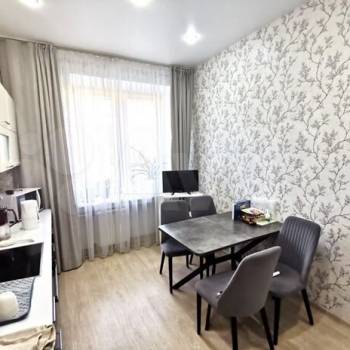 Продается Многокомнатная квартира, 117,1 м²