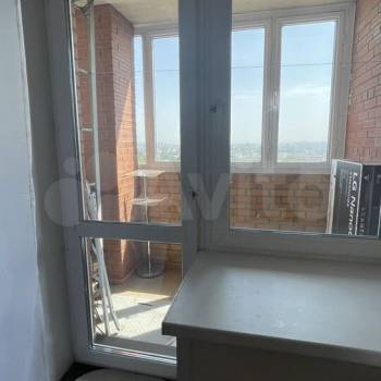 Сдается 1-комнатная квартира, 38 м²