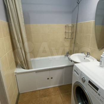 Сдается 1-комнатная квартира, 38 м²