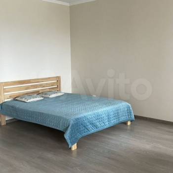 Сдается 1-комнатная квартира, 38 м²