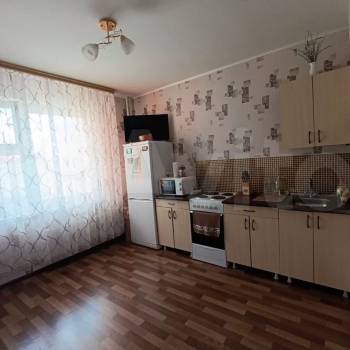 Продается 1-комнатная квартира, 43 м²