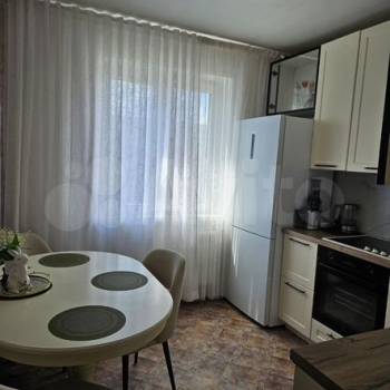 Продается Многокомнатная квартира, 82,3 м²