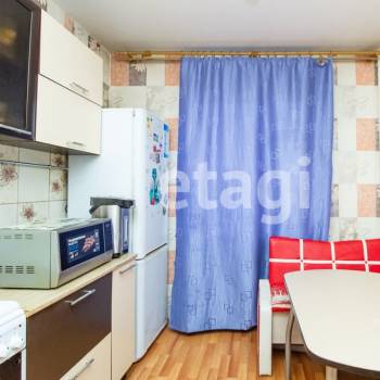 Продается 1-комнатная квартира, 40,6 м²