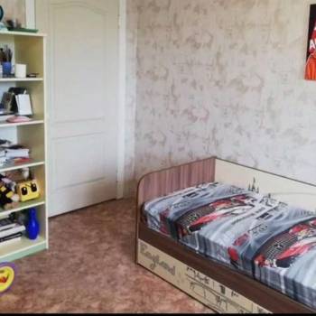 Продается 1-комнатная квартира, 82 м²