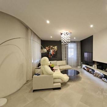 Продается Многокомнатная квартира, 200,5 м²