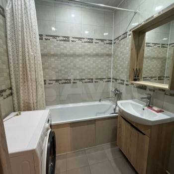 Продается 1-комнатная квартира, 46 м²