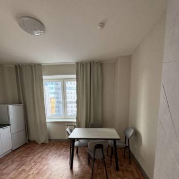 Сдается 2-х комнатная квартира, 70 м²