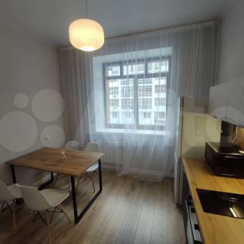 Сдается 1-комнатная квартира, 53 м²