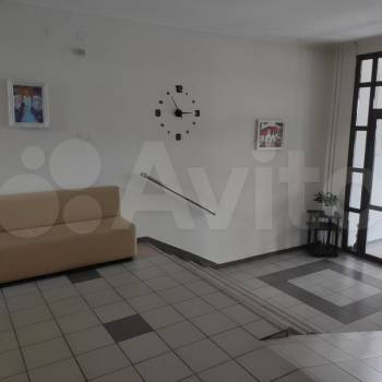 Сдается 1-комнатная квартира, 53 м²