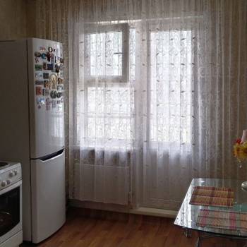 Продается 1-комнатная квартира, 37 м²