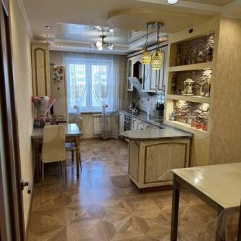 Продается 3-х комнатная квартира, 71 м²