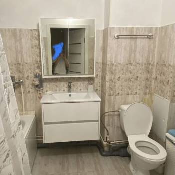 Продается 1-комнатная квартира, 42,2 м²
