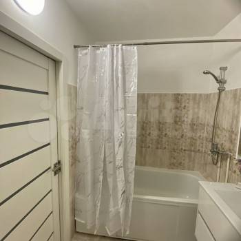 Продается 1-комнатная квартира, 42,2 м²