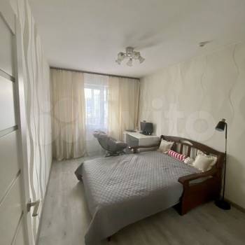 Продается 1-комнатная квартира, 42,2 м²