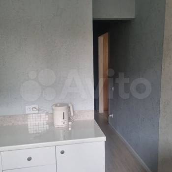 Продается 1-комнатная квартира, 32 м²