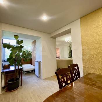 Продается Многокомнатная квартира, 190 м²