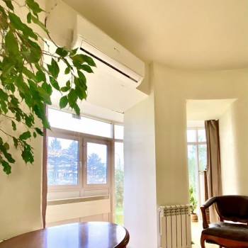 Продается Многокомнатная квартира, 190 м²