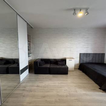 Продается 1-комнатная квартира, 40 м²