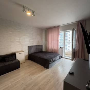 Продается 1-комнатная квартира, 40 м²