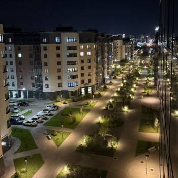 Продается 1-комнатная квартира, 160,4 м²