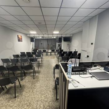 Продается Нежилое помещение, 242 м²