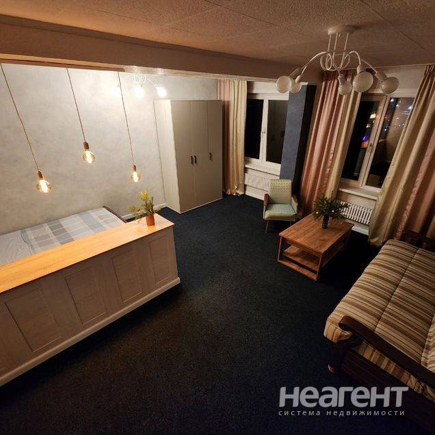 Продаю 3-комн. квартиру, Свердловский (ул. Парашютная)